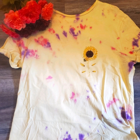 Custom Tee - Picture 3 of 4